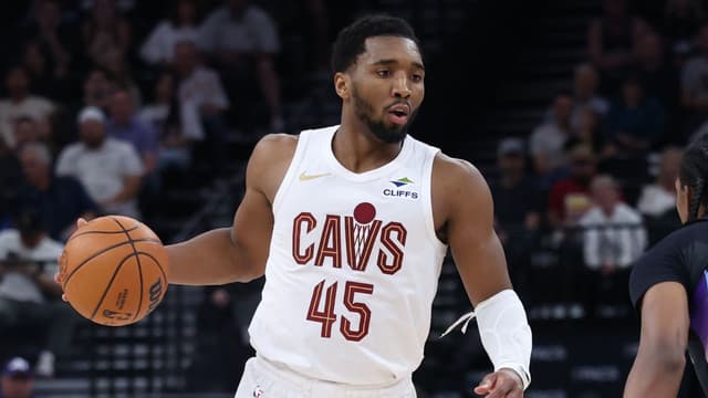 Rockets Could Be “Aggressive” in Donovan Mitchell Pursuit This Summer