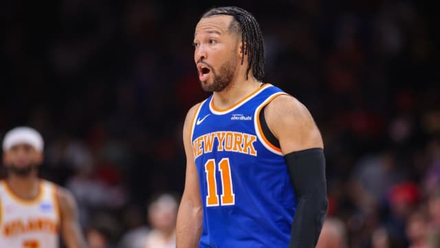 Knicks Blow Out 76ers Game 1 137-98
