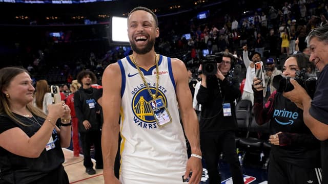Warriors Would Honor Any Stephen Curry Trade Request, Per NBA Analyst