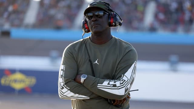 Michael Jordan: “I’m So Hyped” as Atlanta Cup Race Nears Overtime Finish