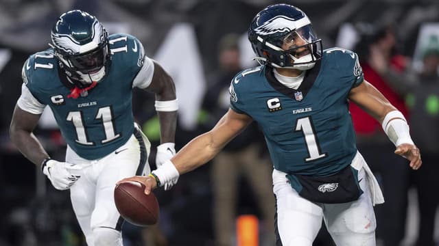 Sources Confirm A.J. Brown’s Frustration With Jalen Hurts Amid Trade Buzz