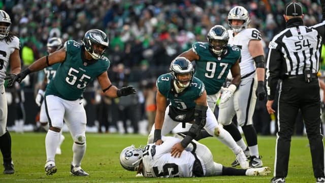 Eagles’ 31–0 Rout of Raiders Becomes Second-Fastest Game in NFL History