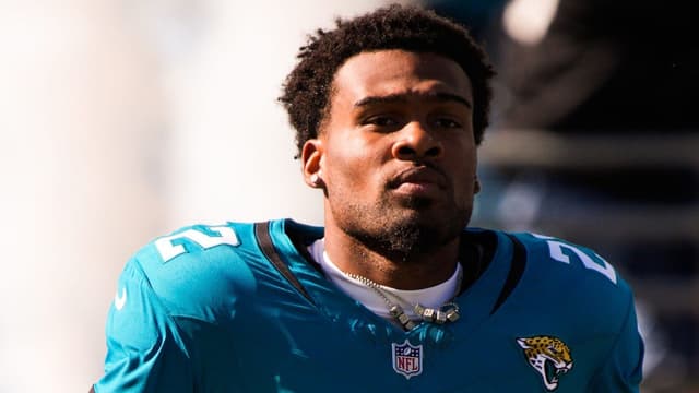 Jarrian Jones Erases Saquon Barkley Hurdle Memory With 4th-Down INT vs. the Broncos