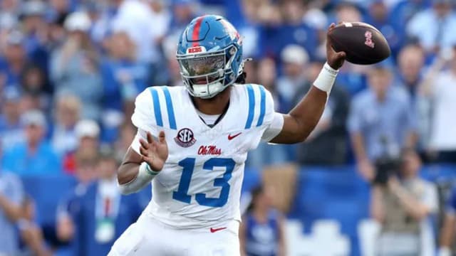 Austin Simmons Heads to Missouri After Lane Kiffin Exit