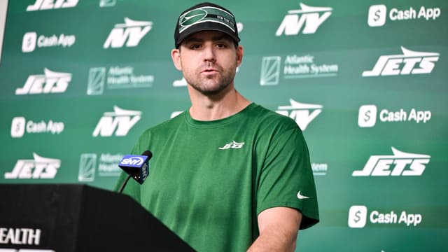 New York Jets May Strip Play-Calling Duties From OC Tanner Engstrand