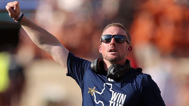 UTEP HC Scotty Walden Donates $80K of Salary to Team Revenue Share